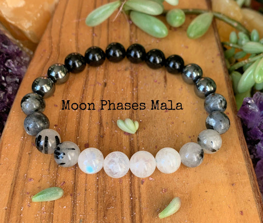 Moon Phases Wrist Mala // Living in Rhythm with the Moon's Cycles, New Moon - Waxing - Full Moon - Waning